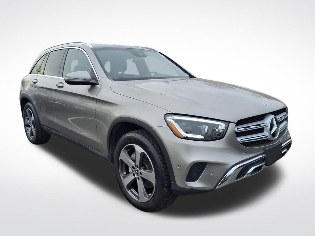 Used 2021 Mercedes-Benz GLC 300 4MATIC image 3