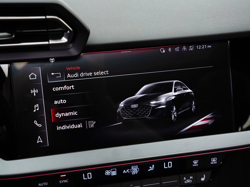Certified 2025 Audi A3 2.0T Premium w/ Convenience Package AWD/4WD image 18