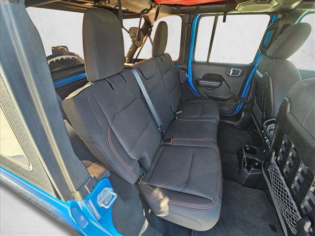 Used 2022 Jeep Wrangler Unlimited Rubicon w/ LED Lighting Group AWD/4WD image 20