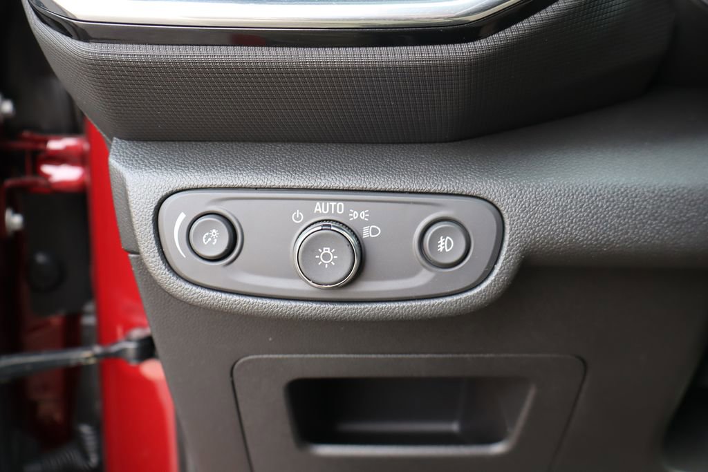 Used 2023 Chevrolet TrailBlazer LT w/ Convenience Package image 12