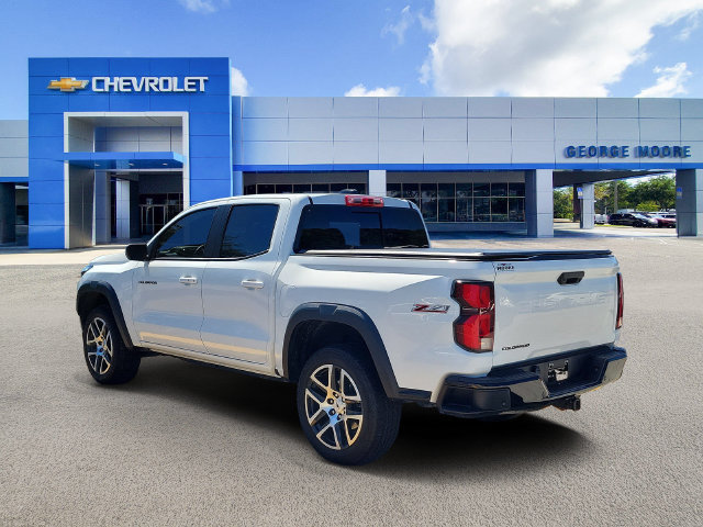 Certified 2023 Chevrolet Colorado Z71 w/ Z71 Convenience Package 2 AWD/4WD image 3