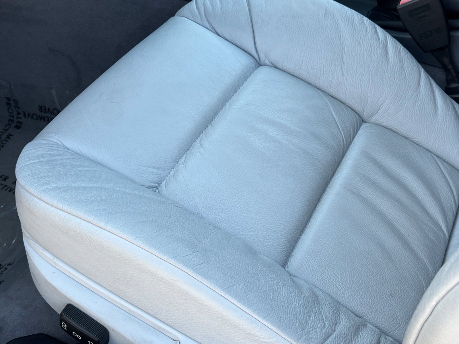 Used 1996 BMW 328i Convertible RWD image 32