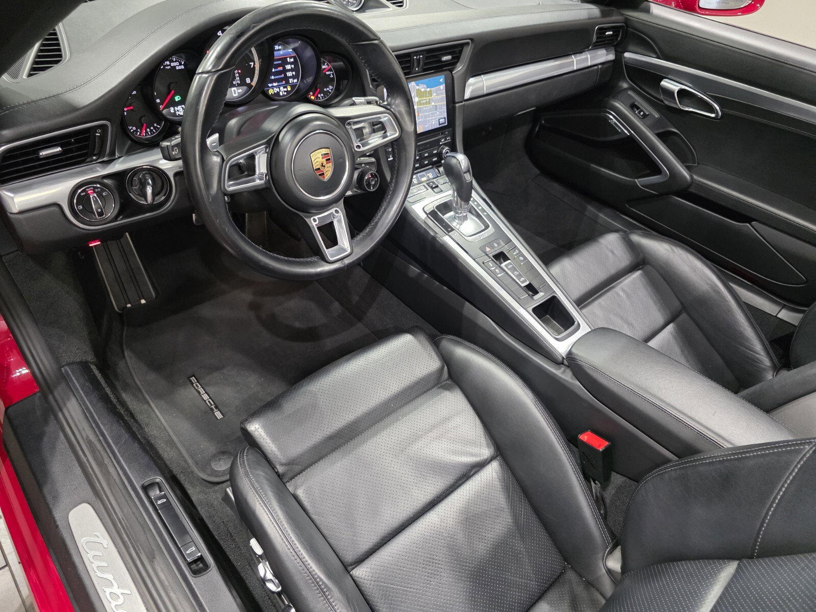 Used 2018 Porsche 911 Turbo image 7
