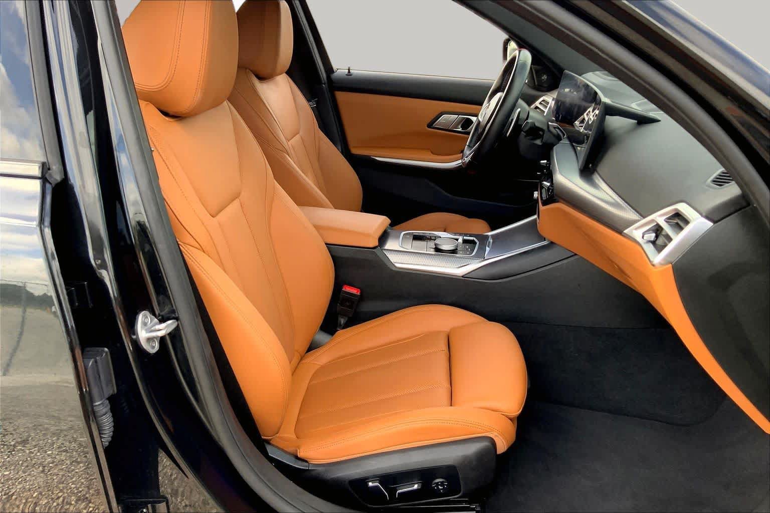 Used 2025 BMW M340i w/ Premium Package RWD image 9