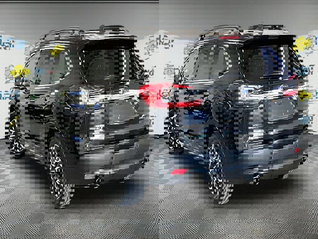 Used 2023 Subaru Ascent Limited w/ Technology Package AWD/4WD image 4