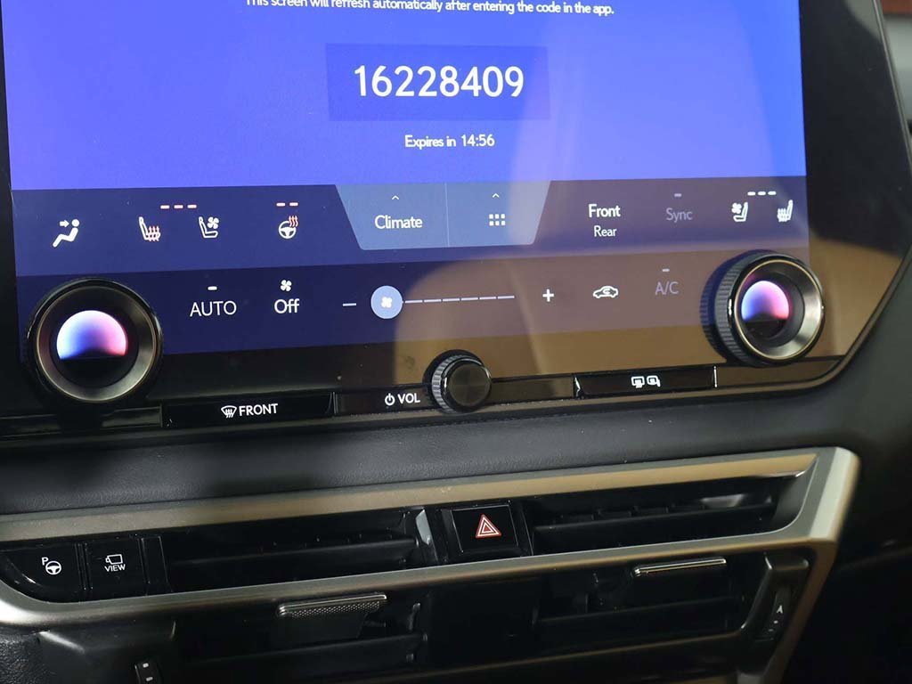 Used 2024 Lexus RX 350 w/ Convenience Package image 48