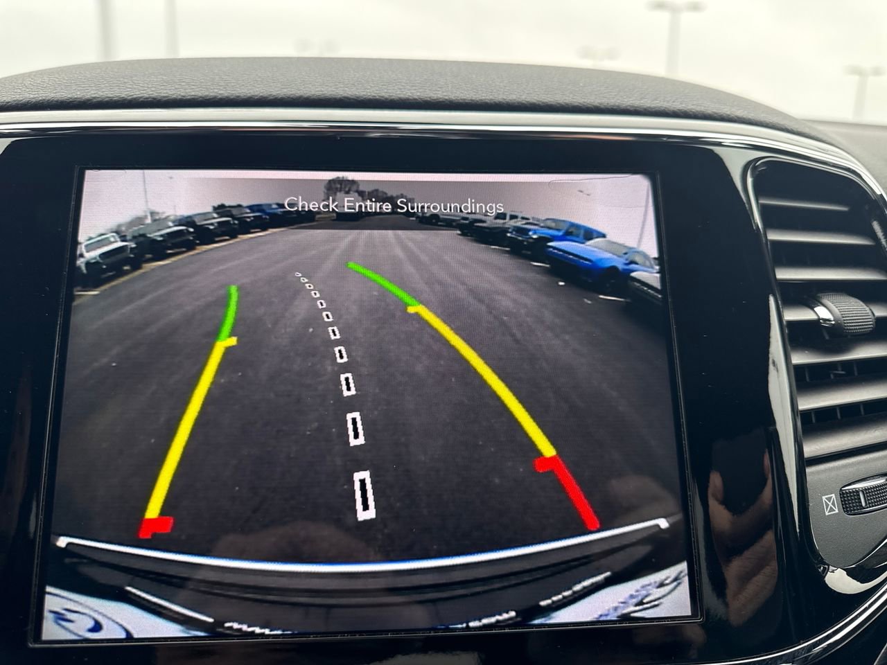 Used 2020 Jeep Grand Cherokee Limited image 21