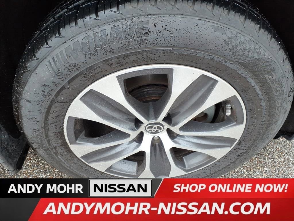 Used 2021 Toyota Highlander XLE image 10