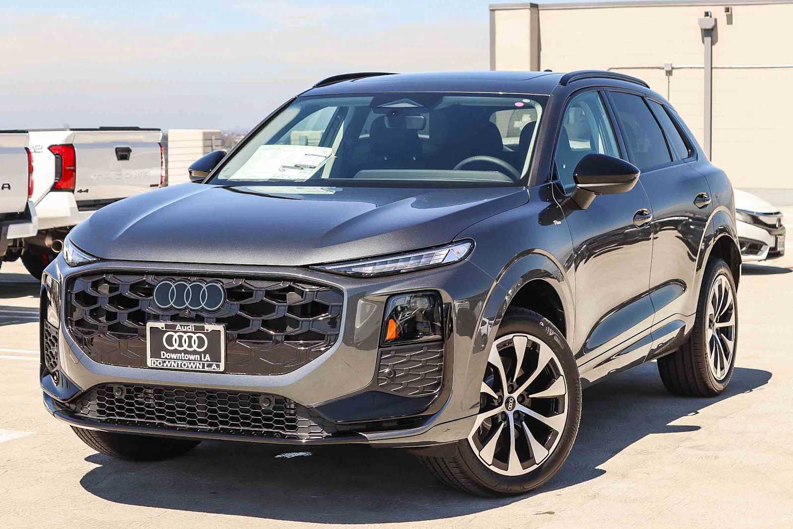 New 2026 Audi Q3 quattro 2.0T AWD/4WD image 1