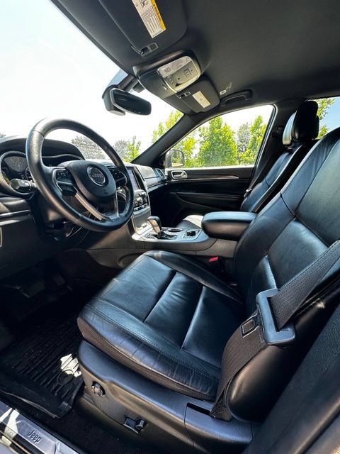 Used 2018 Jeep Grand Cherokee Limited AWD/4WD image 14