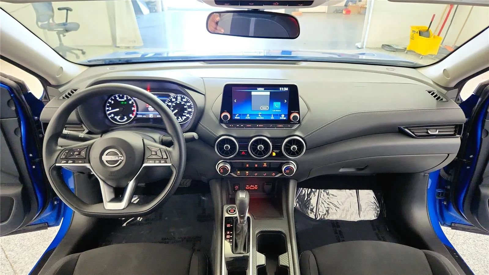 Used 2024 Nissan Sentra SV FWD image 34