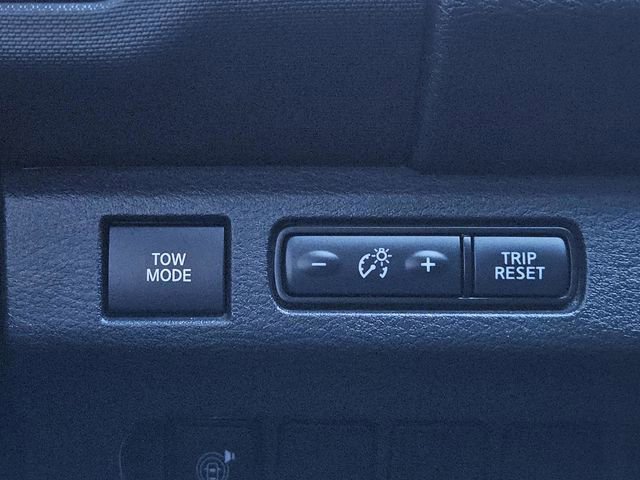 Used 2022 Nissan Frontier SV w/ Technology Package image 19