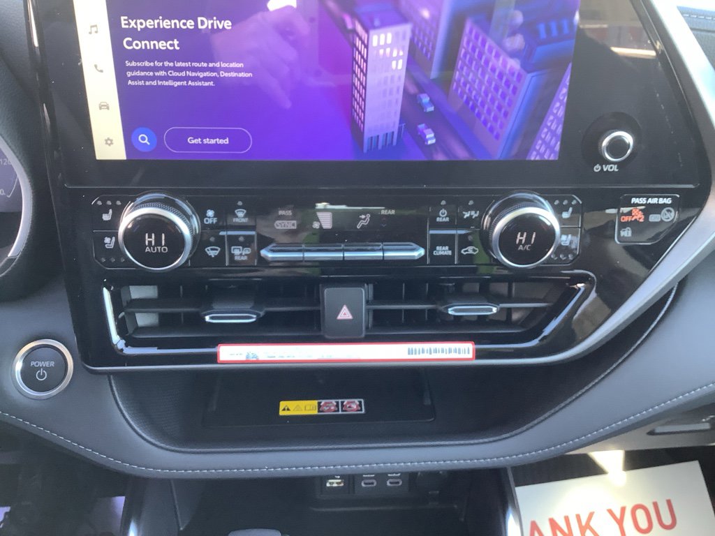 New 2026 Toyota Highlander Limited image 19