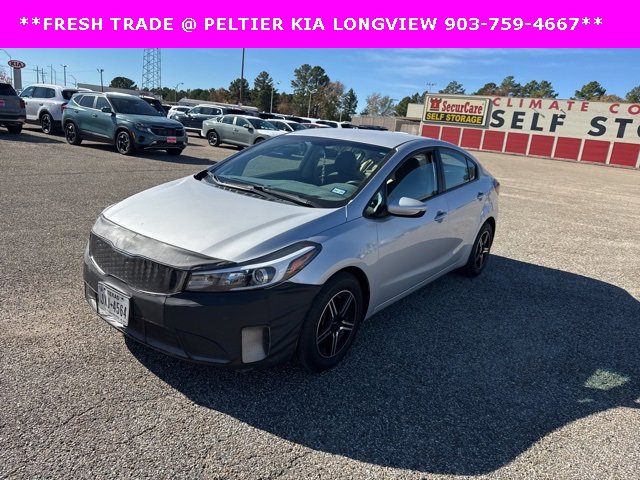 Used 2017 Kia Forte LX w/ LX Popular Package image 3