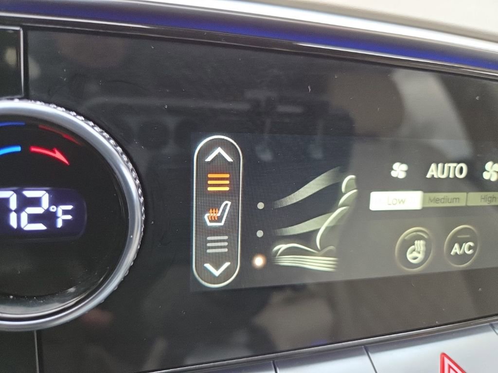 Used 2025 Genesis GV70 3.5T Sport w/ Sport Advanced Package image 41