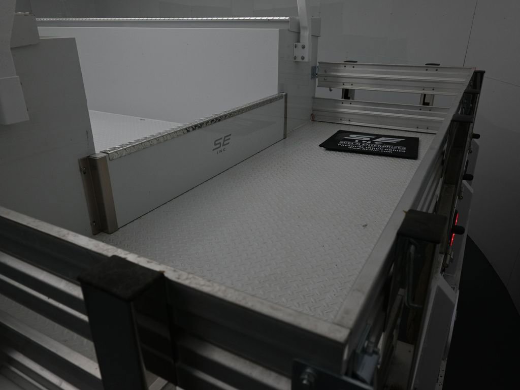 New 2025 Ford F450 XL w/ XL Chrome Package image 32