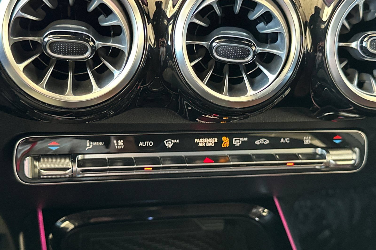 Certified 2025 Mercedes-Benz EQB 250+ image 27