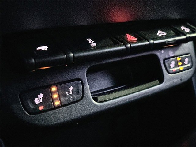 Used 2016 Chevrolet Colorado Z71 w/ Z71 Midnight Edition image 35