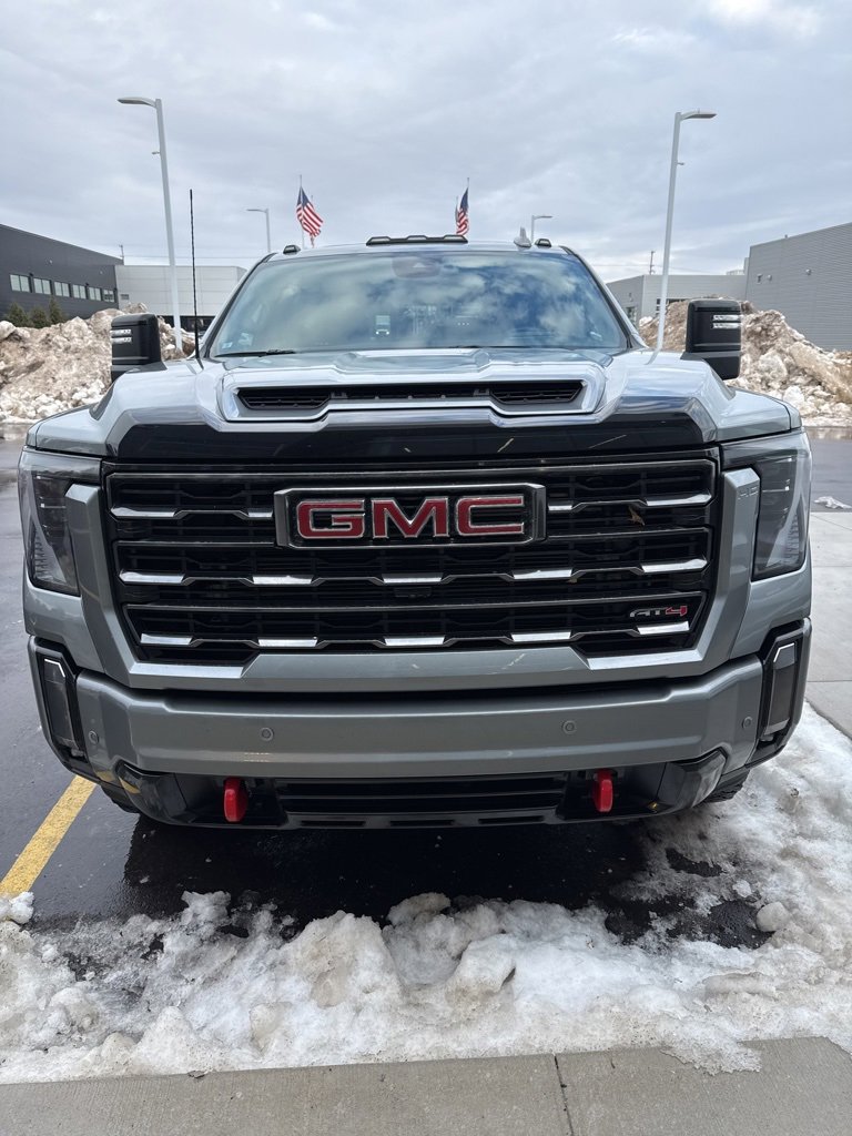 Used 2024 GMC Sierra 2500 AT4 w/ AT4 Premium Plus Package image 2