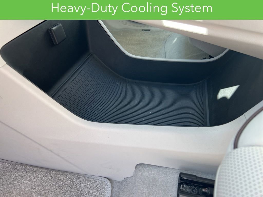 Certified 2025 Buick Enclave Avenir w/ Super Cruise Package FWD image 30