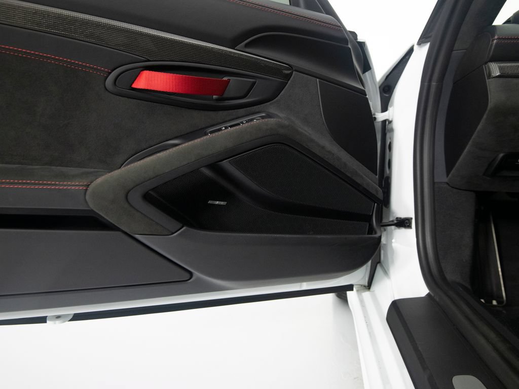 Certified 2022 Porsche 718 Cayman GT4 RWD image 22