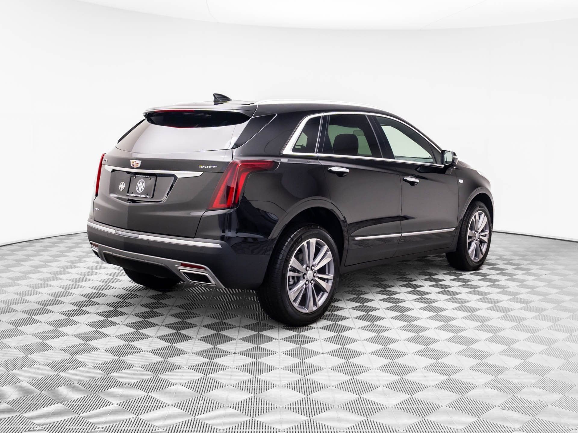 New 2026 Cadillac XT5 Premium Luxury w/ LPO, Floor Liner Package image 6