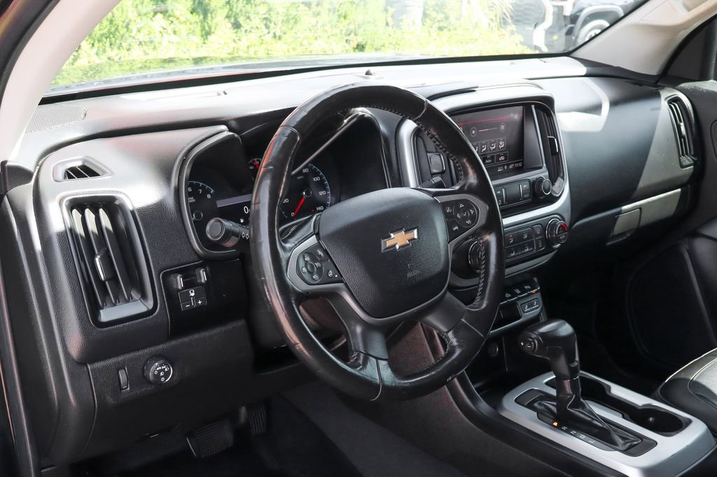 Used 2020 Chevrolet Colorado LT w/ Colorado RST Special Edition image 22