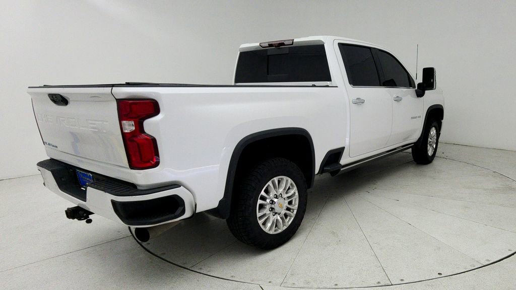 Used 2022 Chevrolet Silverado 2500 High Country w/ Technology Package AWD/4WD image 8