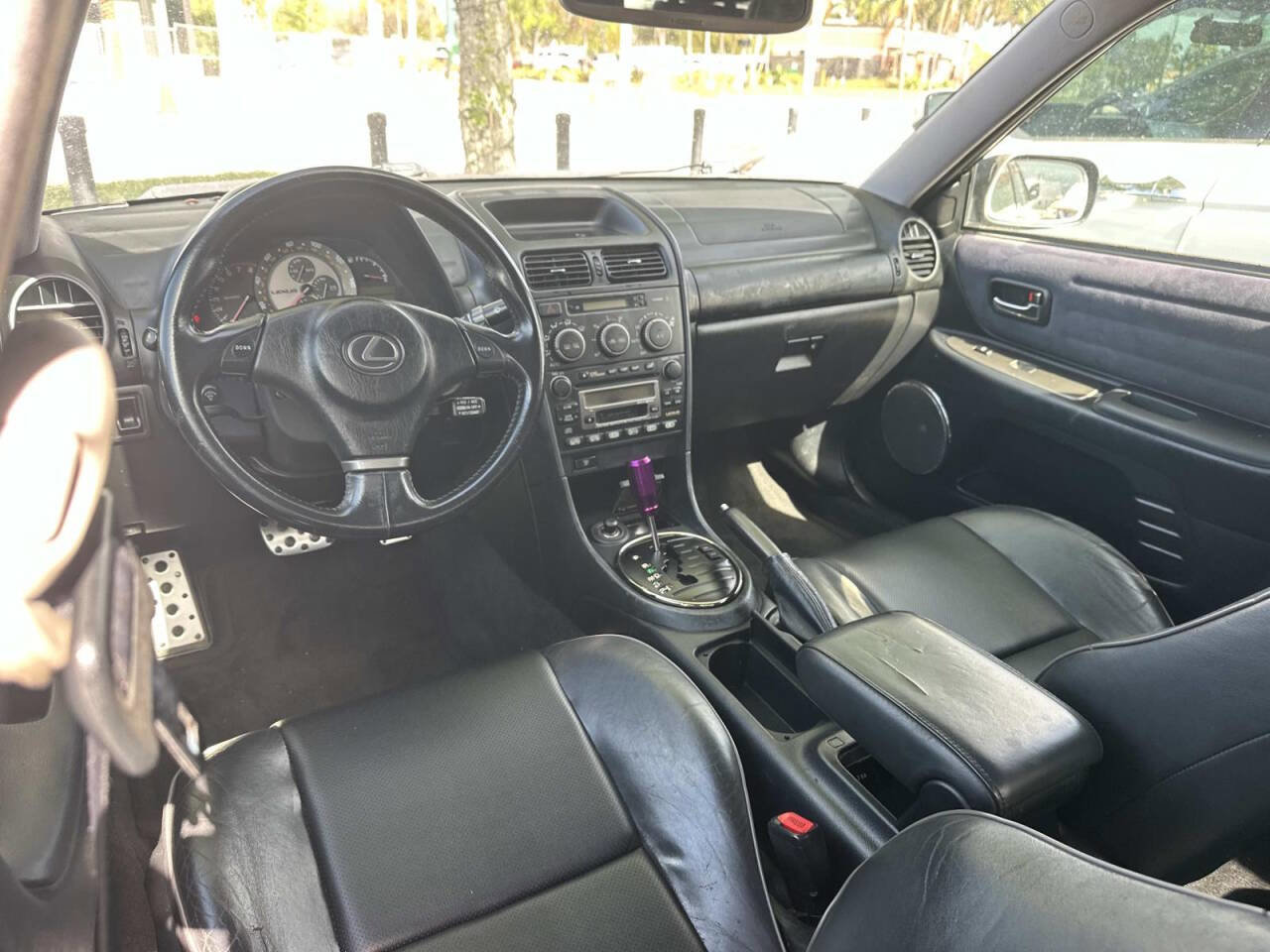 Used 2002 Lexus IS 300 RWD image 9