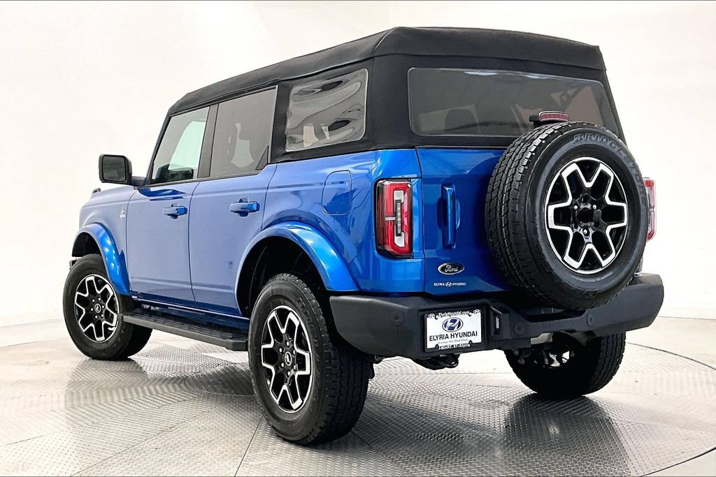 Used 2024 Ford Bronco Outer Banks AWD/4WD image 12