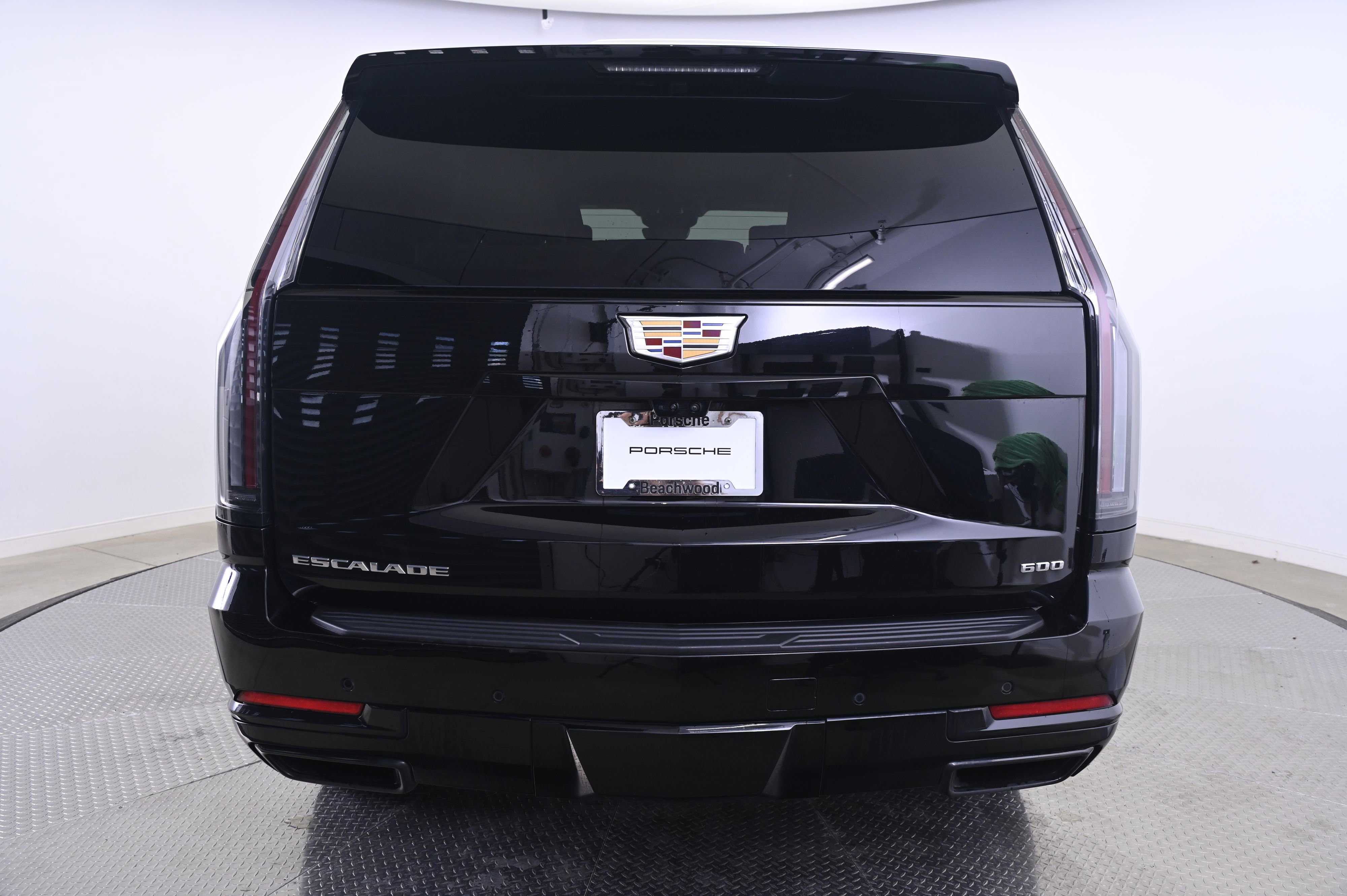 Used 2025 Cadillac Escalade Sport Platinum AWD/4WD image 6