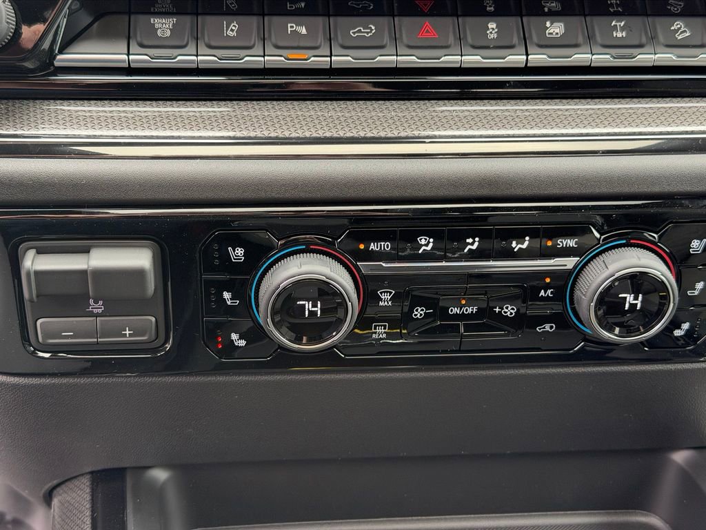 New 2026 Chevrolet Silverado 2500 ZR2 w/ LPO, Dark Essentials Package image 19