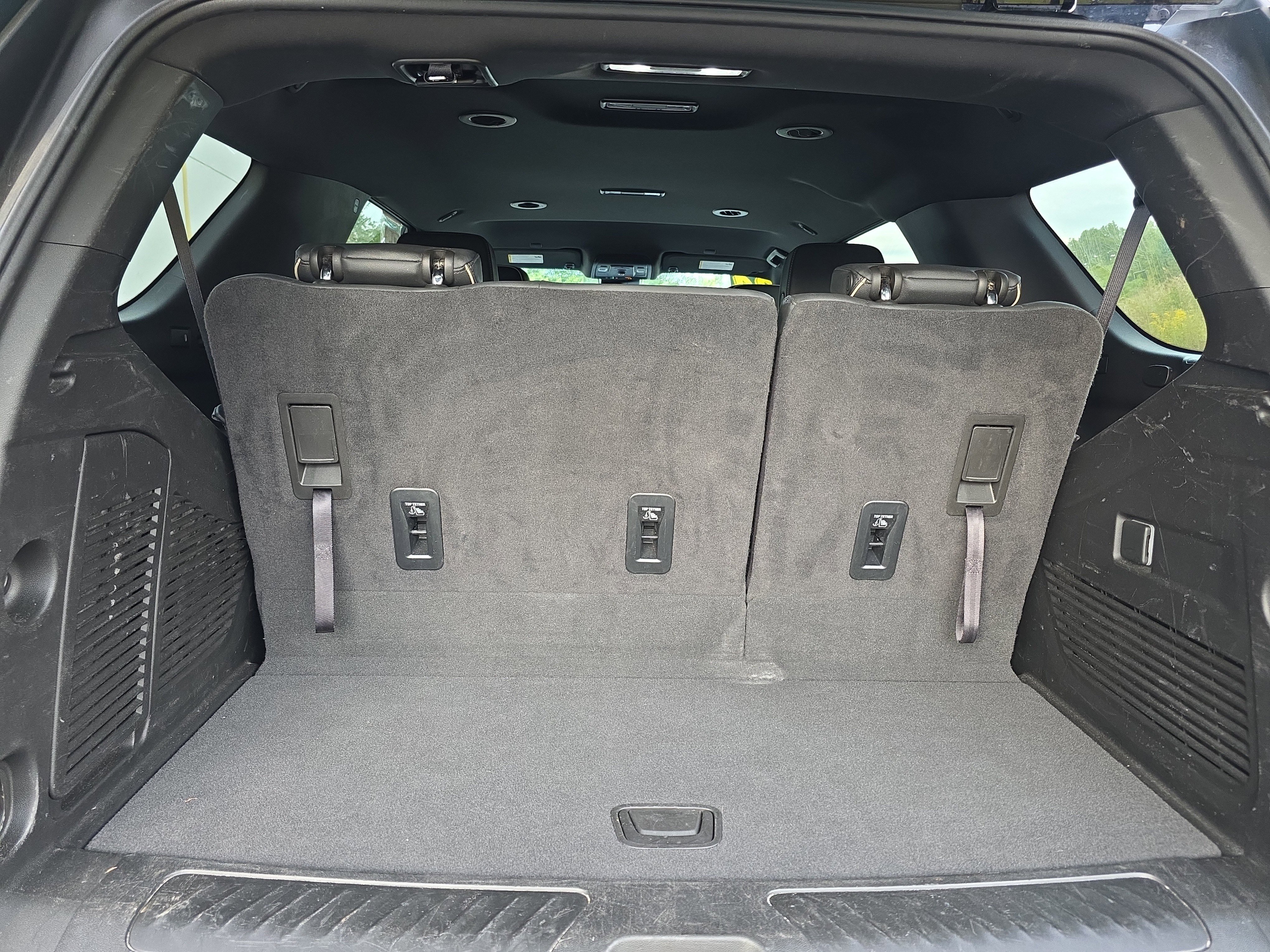 Used 2024 GMC Yukon SLT image 7