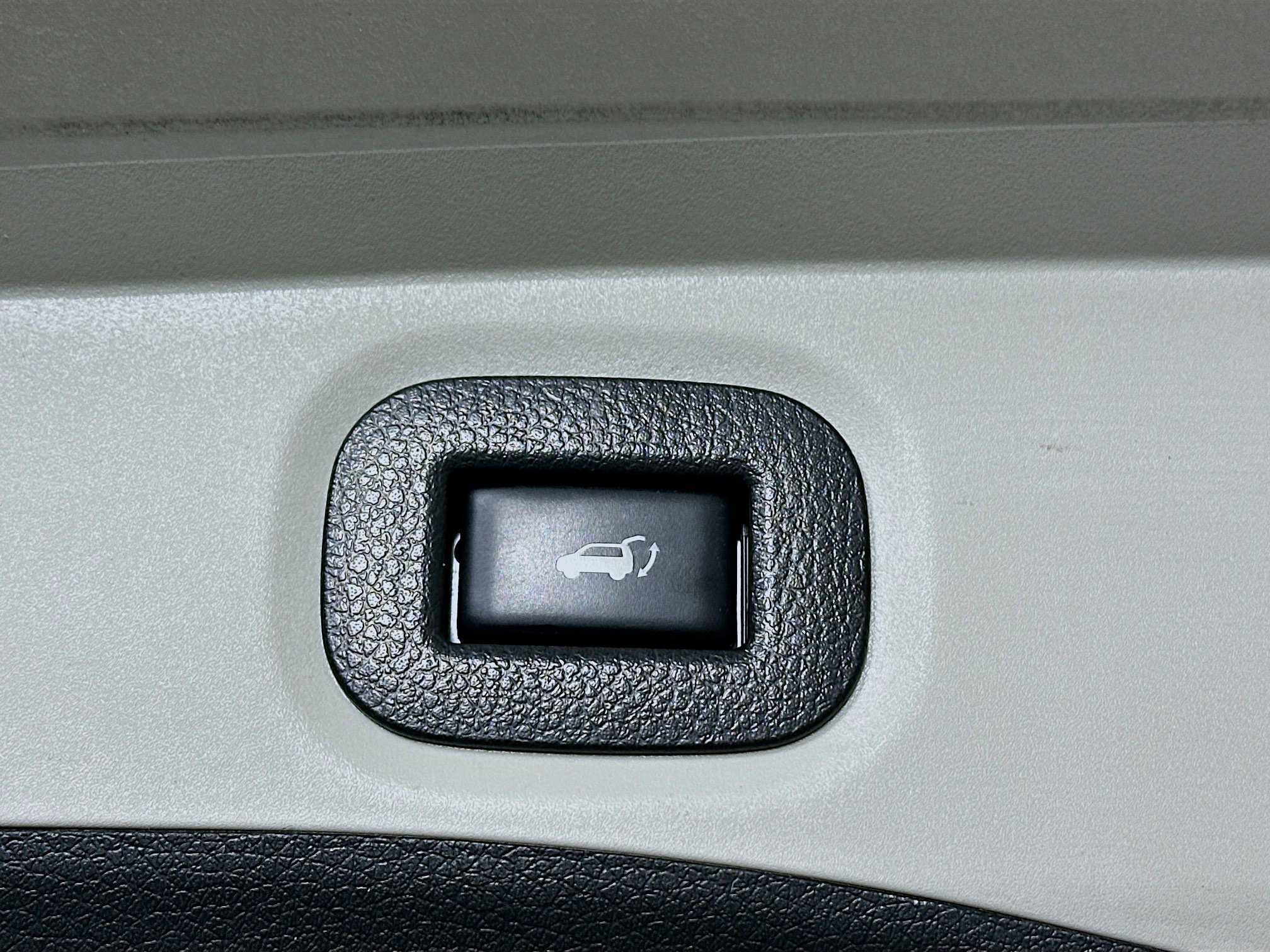 Used 2019 Nissan Rogue SV w/ Premium Package AWD/4WD image 29