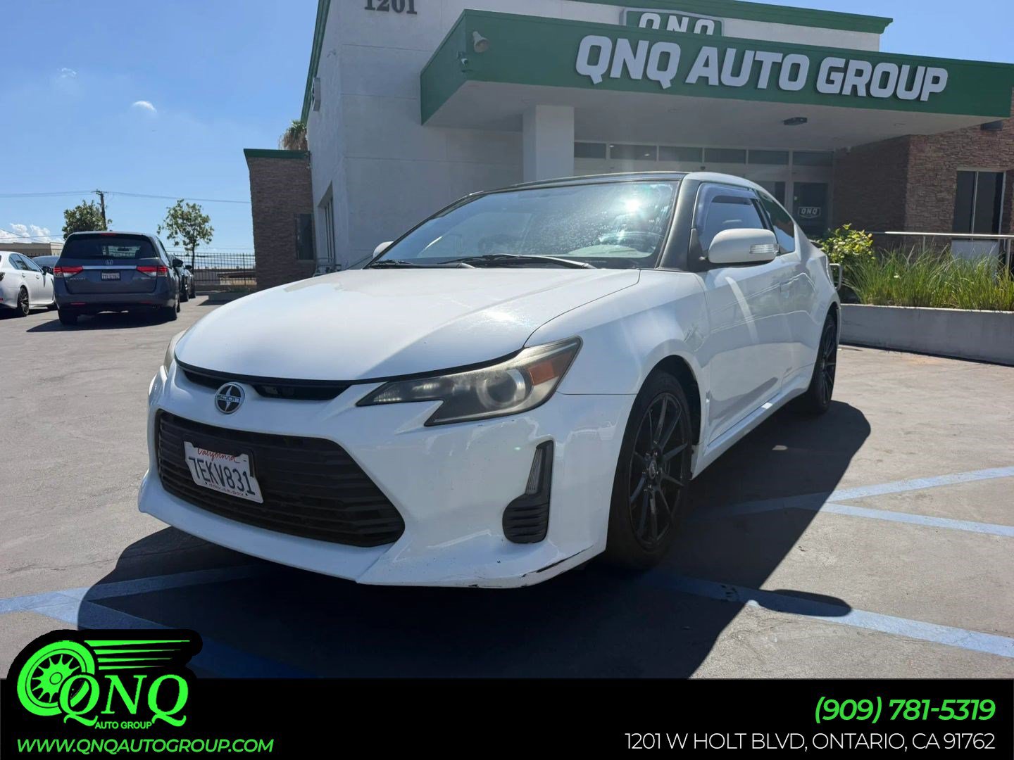 Used 2014 Scion tC FWD image 1