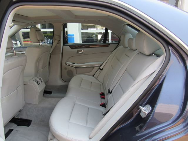 Used 2014 Mercedes-Benz E 350 Sedan image 17