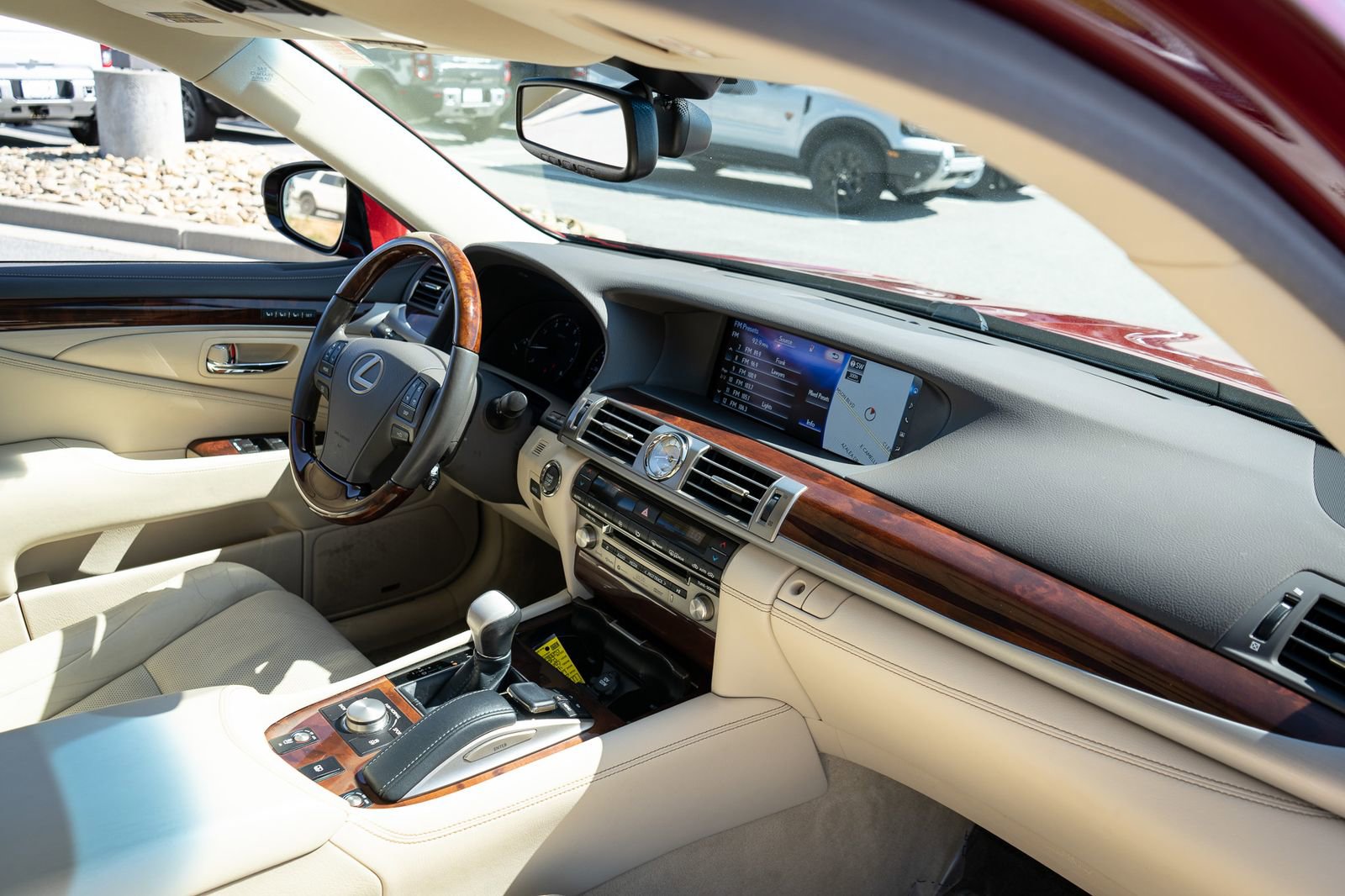 Used 2017 Lexus LS 460 AWD w/ Comfort Package image 22