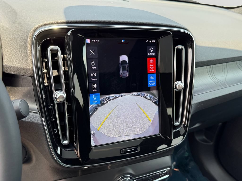 Certified 2023 Volvo C40 P8 Recharge Plus AWD/4WD image 24