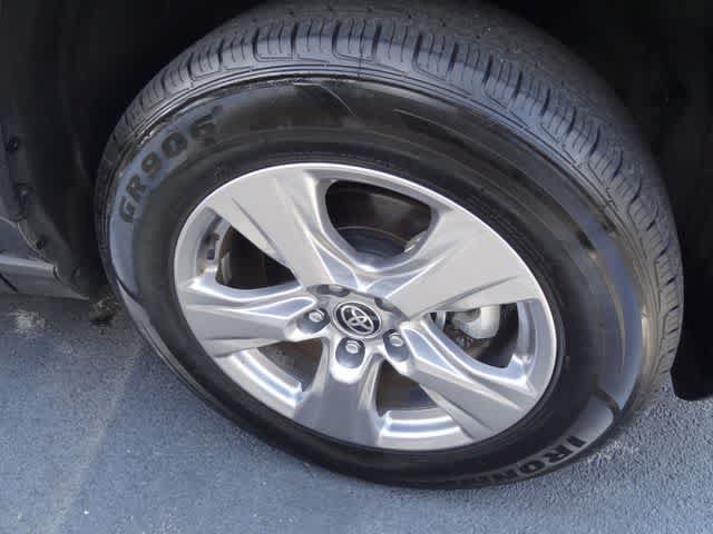 Certified 2025 Toyota RAV4 XLE FWD image 17