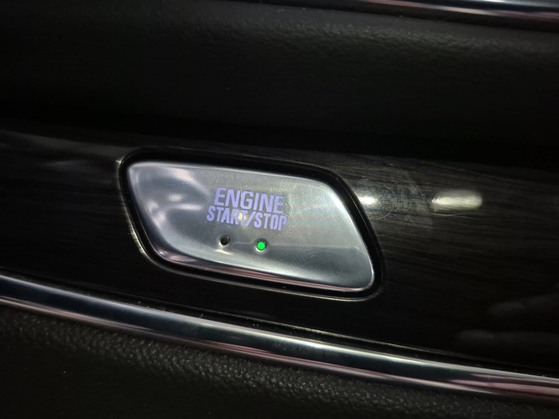 Used 2024 Buick Enclave Essence w/ Experience Buick Package AWD/4WD image 18