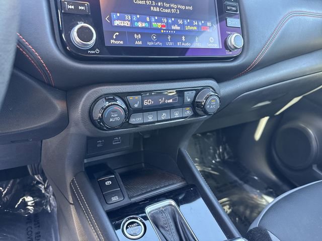 Used 2023 Nissan Kicks SR w/ SR Premium Package FWD image 21