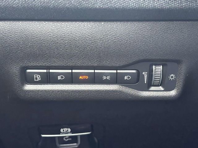 New 2026 Jeep Cherokee Laredo image 18