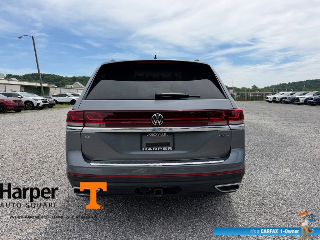 Used 2024 Volkswagen Atlas SE w/ Panoramic Sunroof Package AWD/4WD image 4