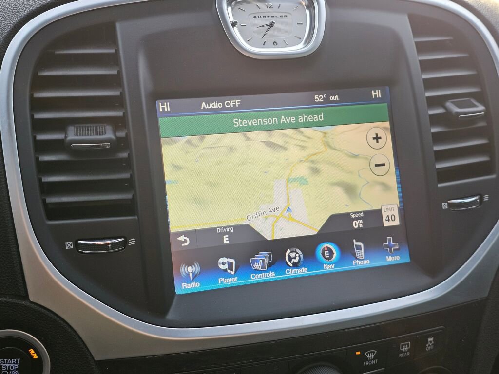 Used 2014 Chrysler 300 C w/ Light Group image 28