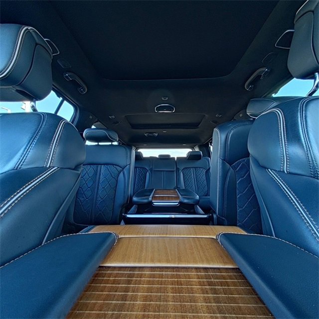 Used 2024 Jeep Grand Wagoneer L Series III image 28