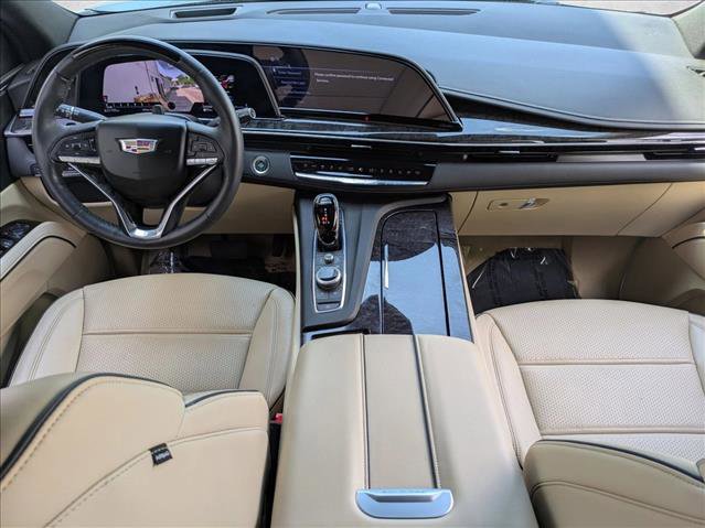 Used 2023 Cadillac Escalade Premium Luxury w/ LPO, Illumination Package image 17