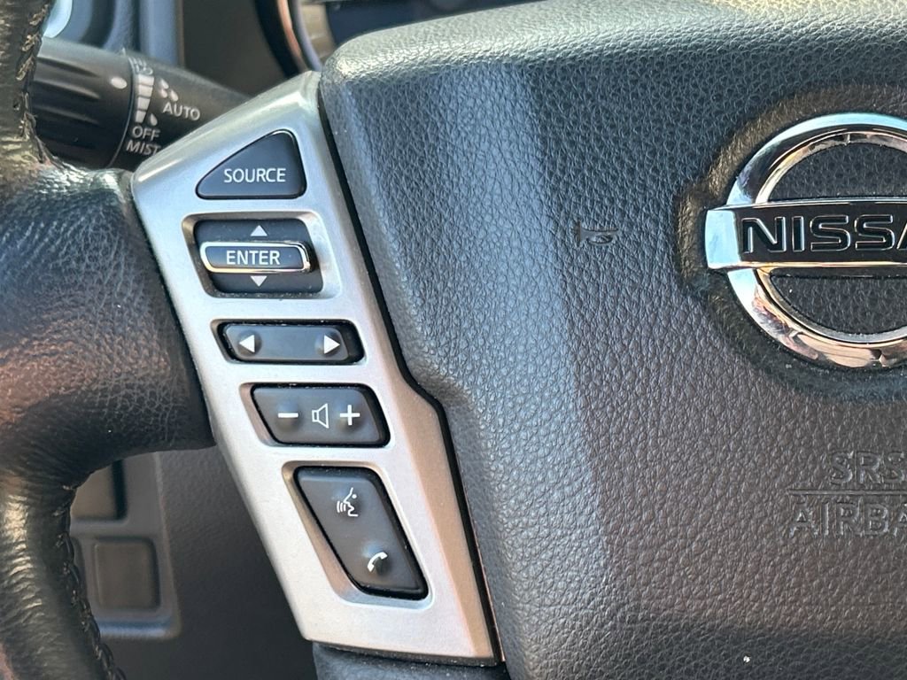Used 2019 Nissan Titan SV w/ SV Convenience Package image 19