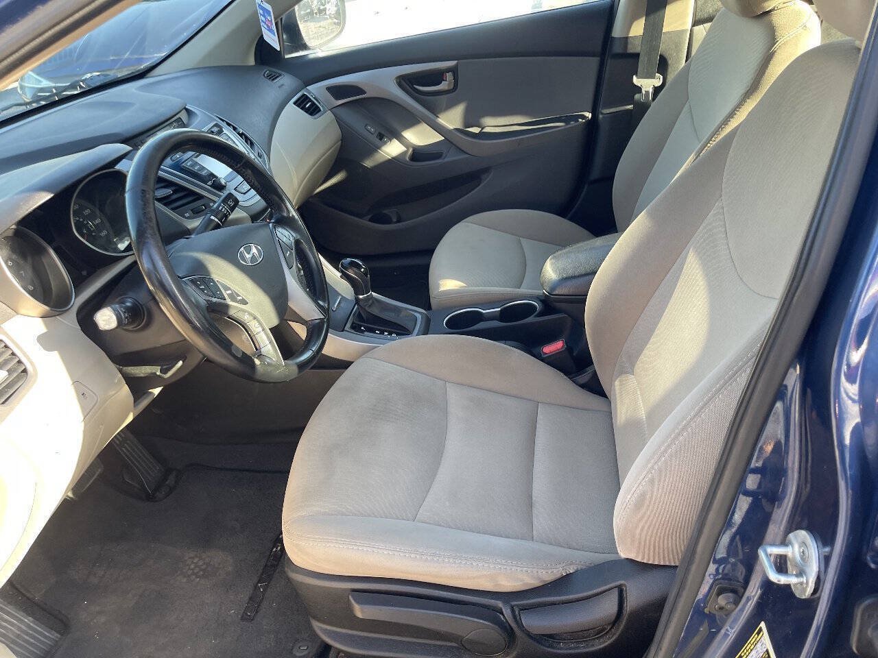Used 2016 Hyundai Elantra Value Edition FWD image 9