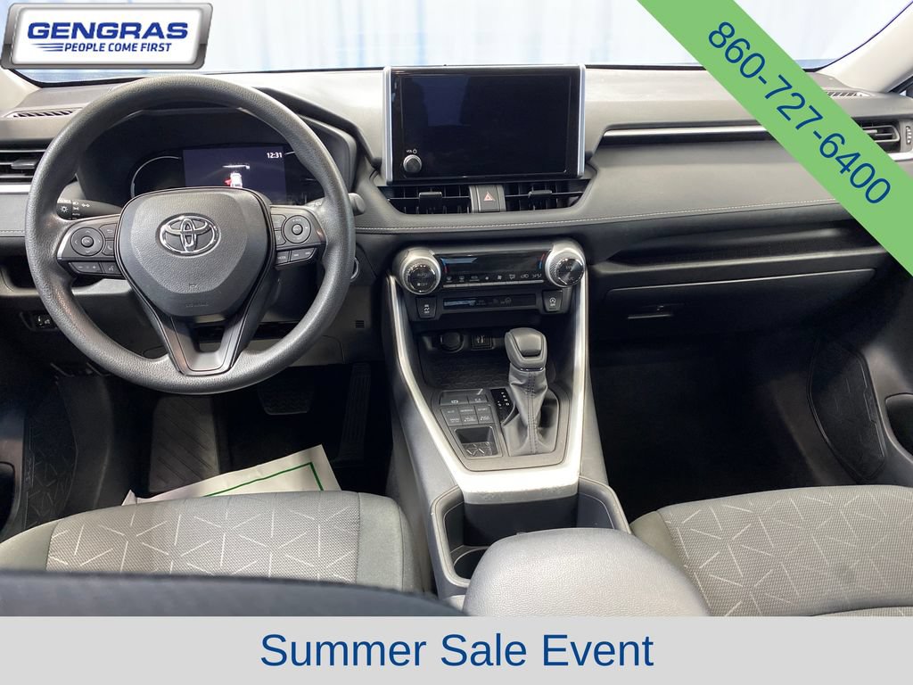 Used 2025 Toyota RAV4 XLE AWD/4WD image 29