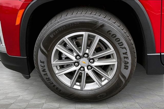 Used 2023 Chevrolet Traverse LT image 22